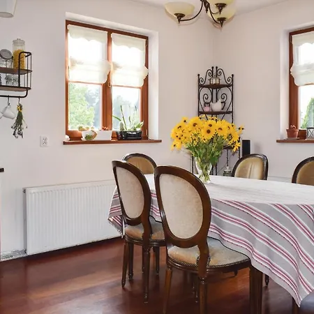 בית נופש 3 Bedroom Awesome In